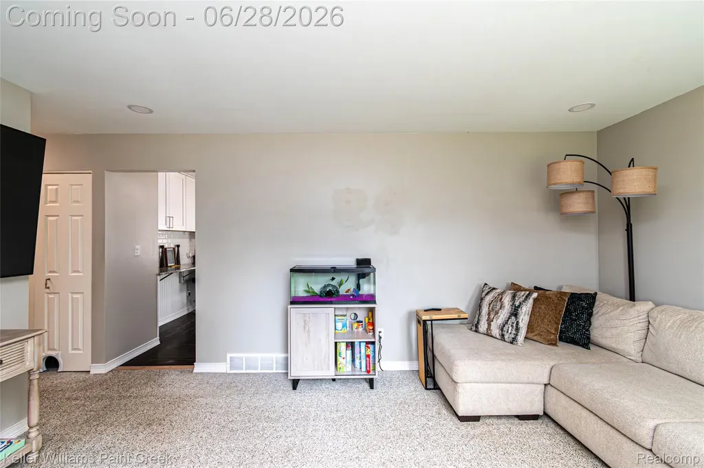 9075 Headley Drive Sterling Heights City MI 48314