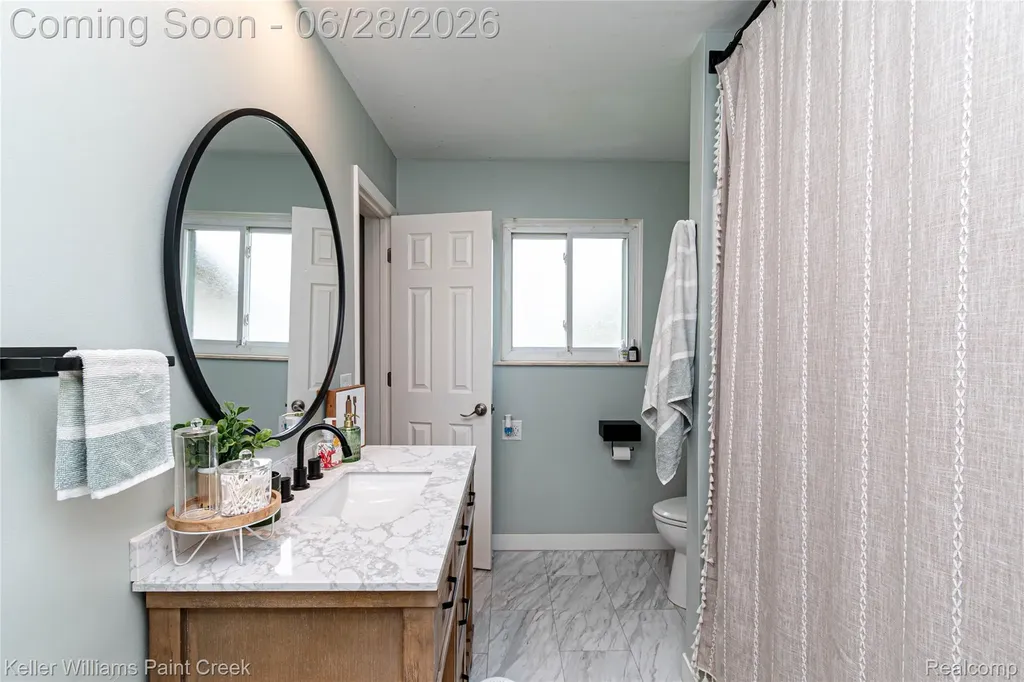 9075 Headley Drive Sterling Heights City MI 48314