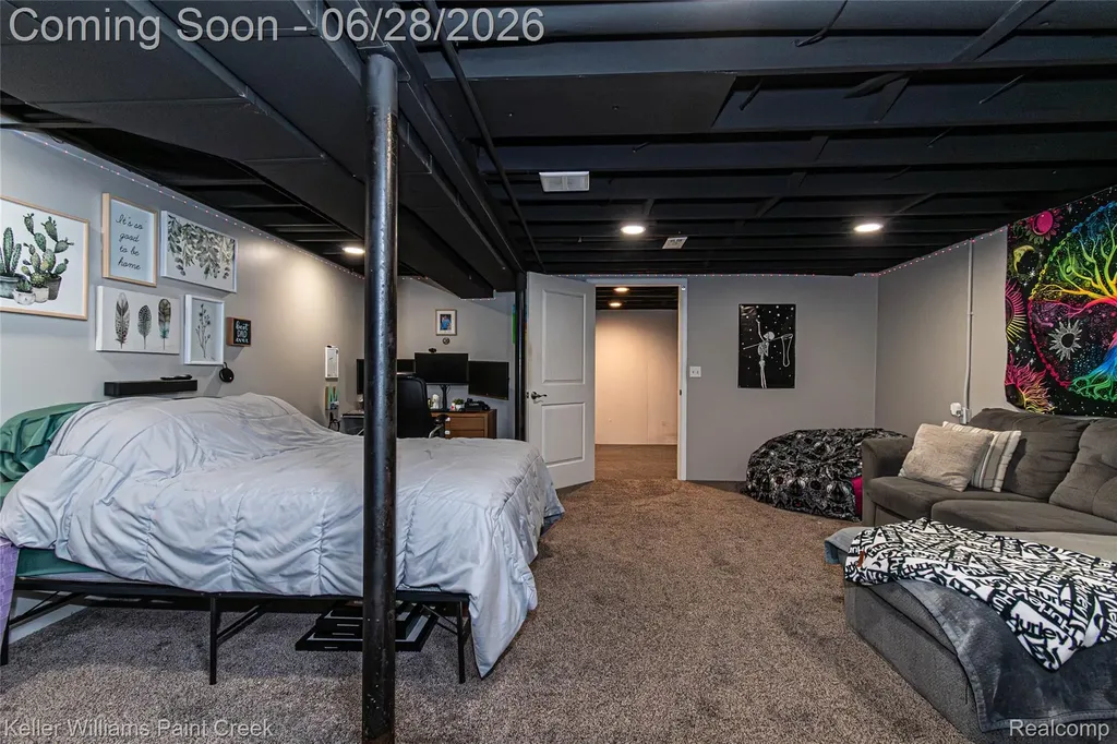 9075 Headley Drive Sterling Heights City MI 48314