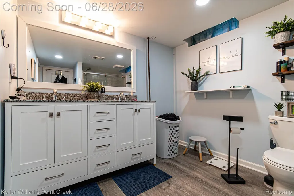 9075 Headley Drive Sterling Heights City MI 48314