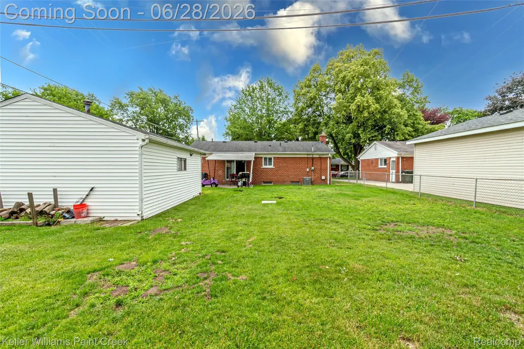 9075 Headley Drive Sterling Heights City MI 48314