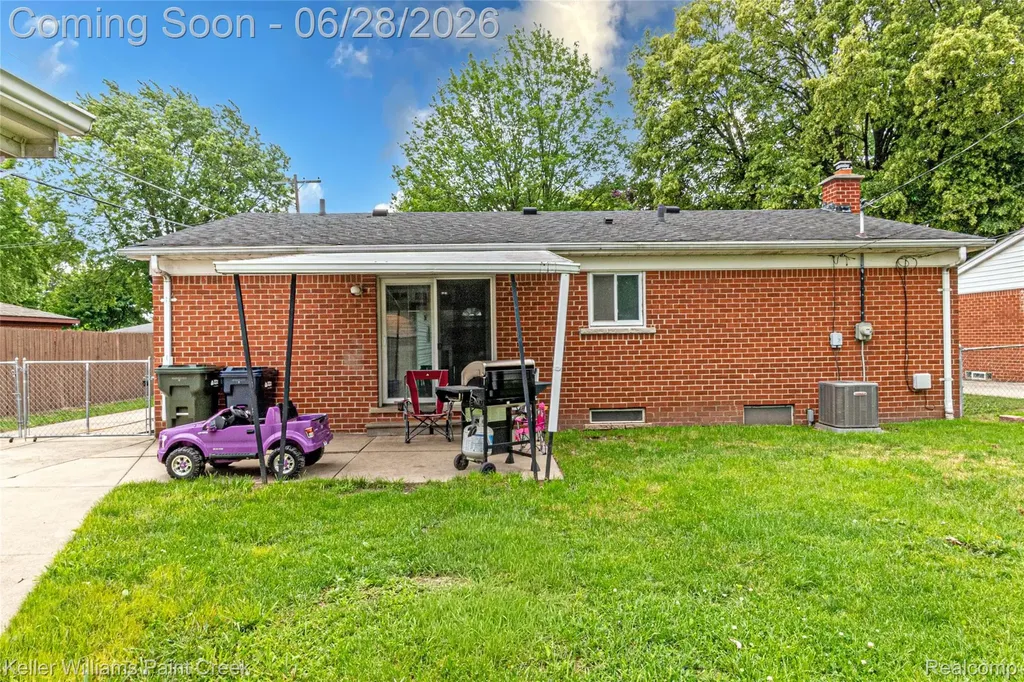9075 Headley Drive Sterling Heights City MI 48314