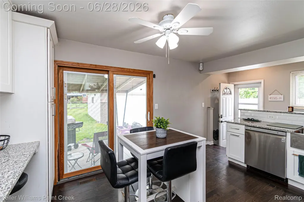 9075 Headley Drive Sterling Heights City MI 48314