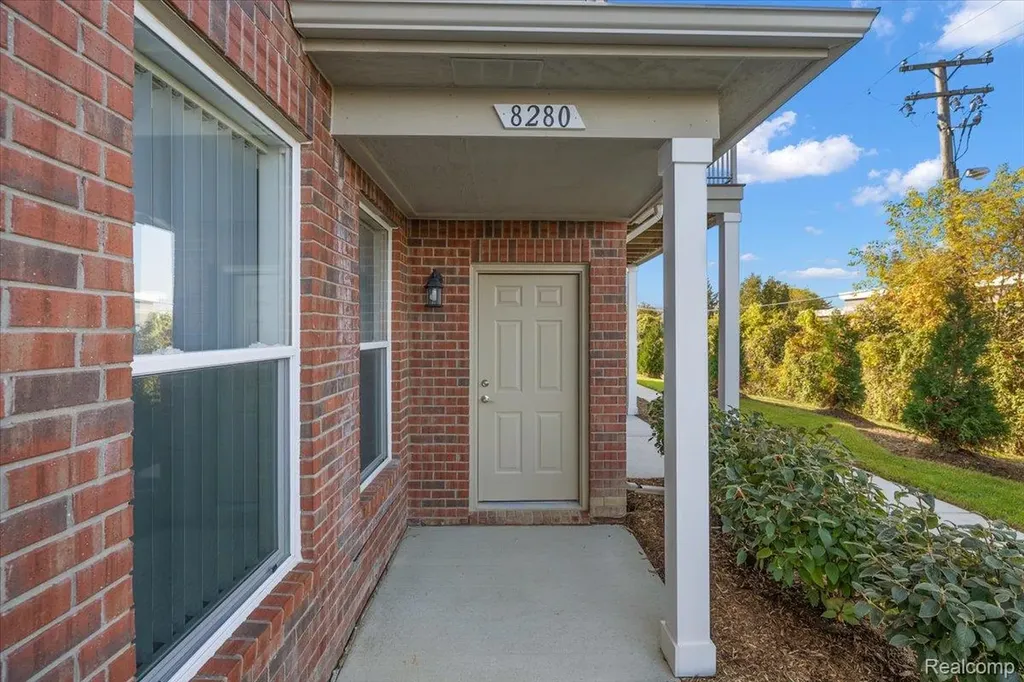 8280 Heywood Circle Sterling Heights City MI 48312