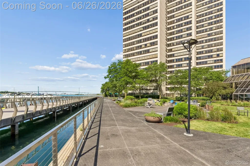 1001 W Jefferson Avenue Detroit City MI 48226