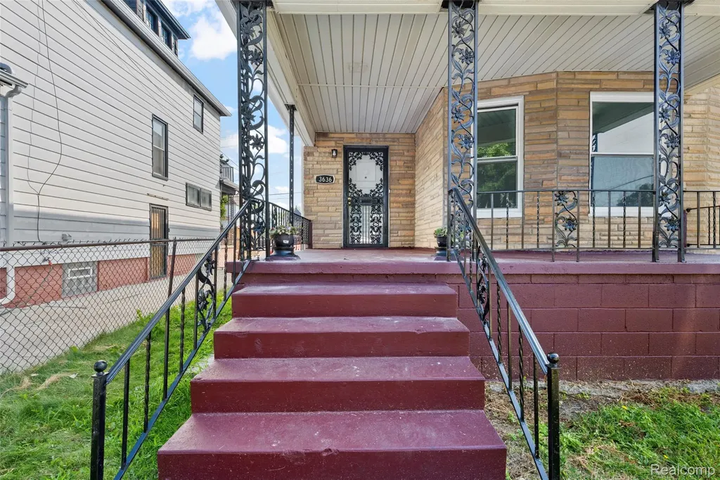3636 Maxwell Street Detroit City MI 48214