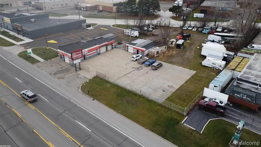 34091 Groesbeck Highway Clinton Charter Township MI 48035