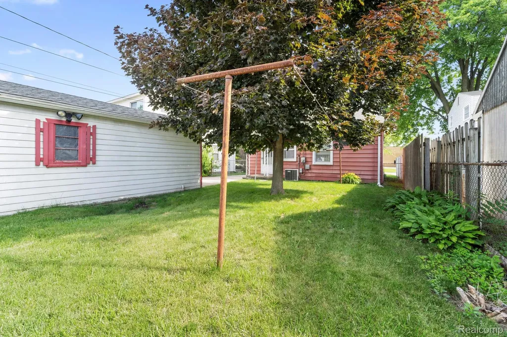 4321 S Dearborn Street Melvindale City MI 48122