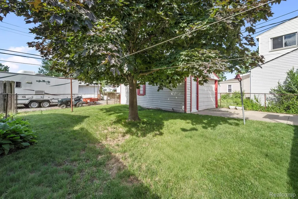 4321 S Dearborn Street Melvindale City MI 48122