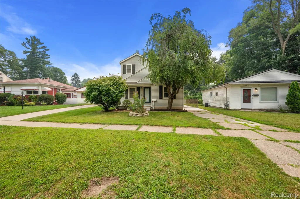 15464 Dixie Redford Charter Township MI 48239