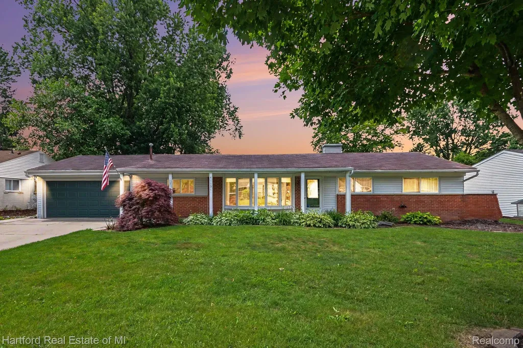 41131 S Mcmahon Circle Novi City MI 48375