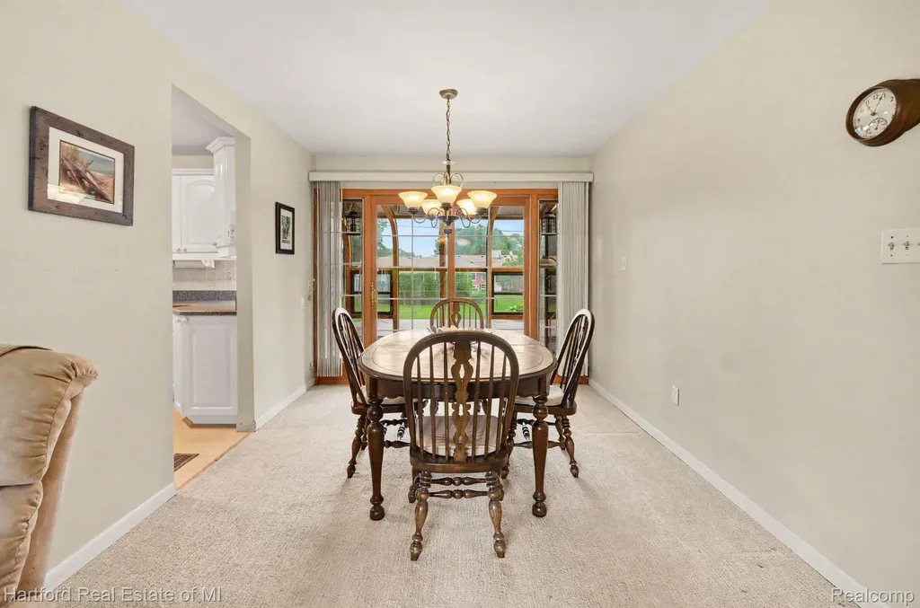 41131 S Mcmahon Circle Novi City MI 48375