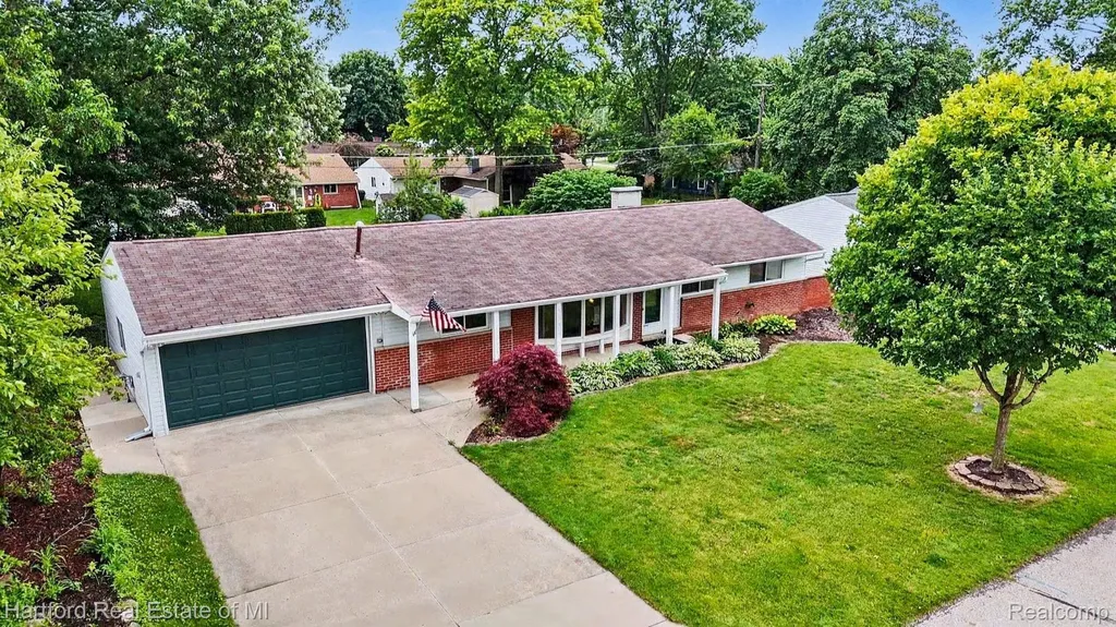 41131 S Mcmahon Circle Novi City MI 48375