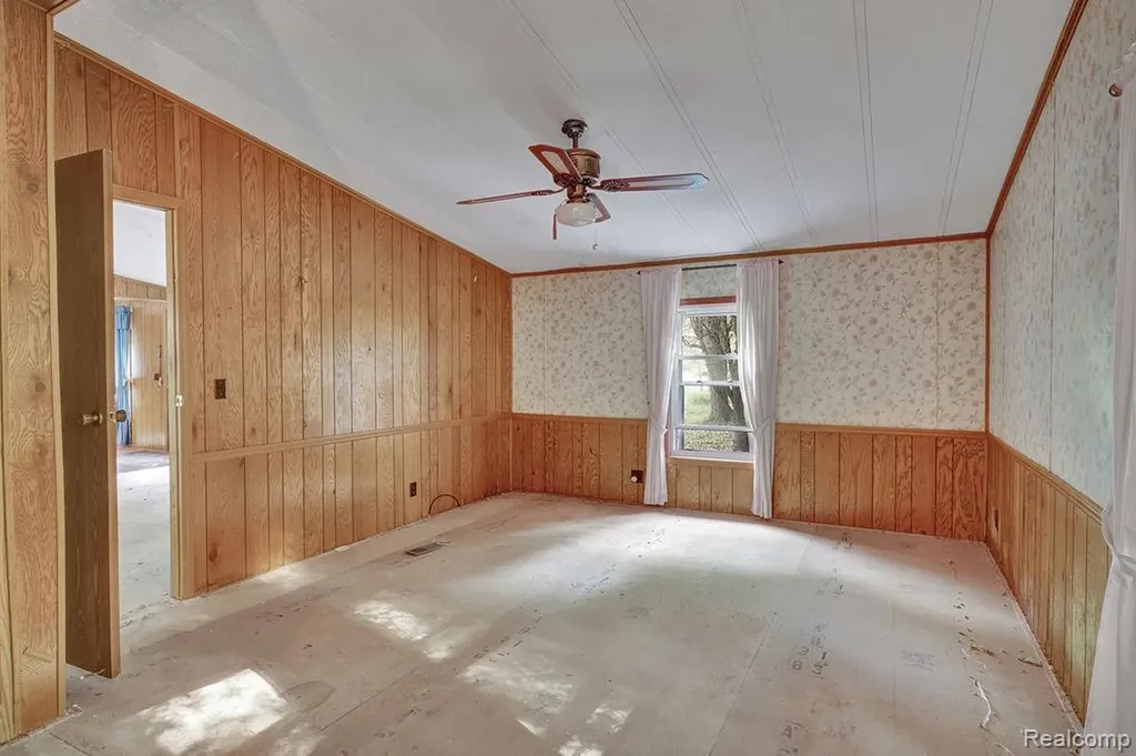4137 Port Austin Road Lake Township MI 48725