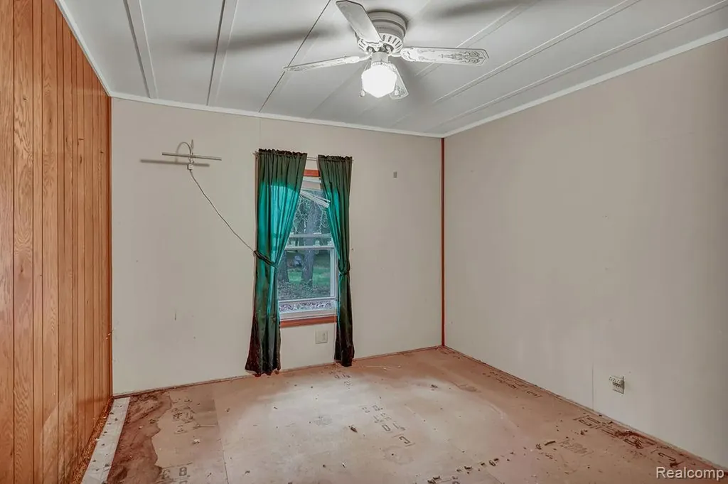 4137 Port Austin Road Lake Township MI 48725
