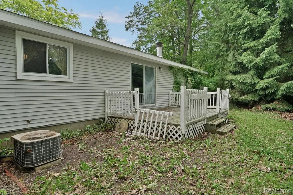 4137 Port Austin Road Lake Township MI 48725