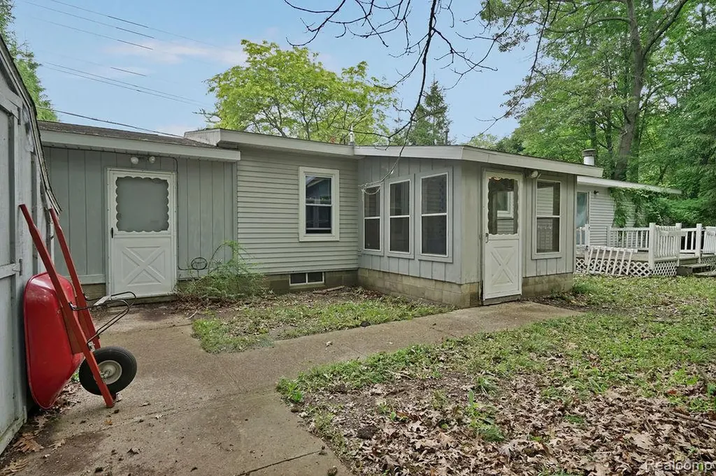 4137 Port Austin Road Lake Township MI 48725