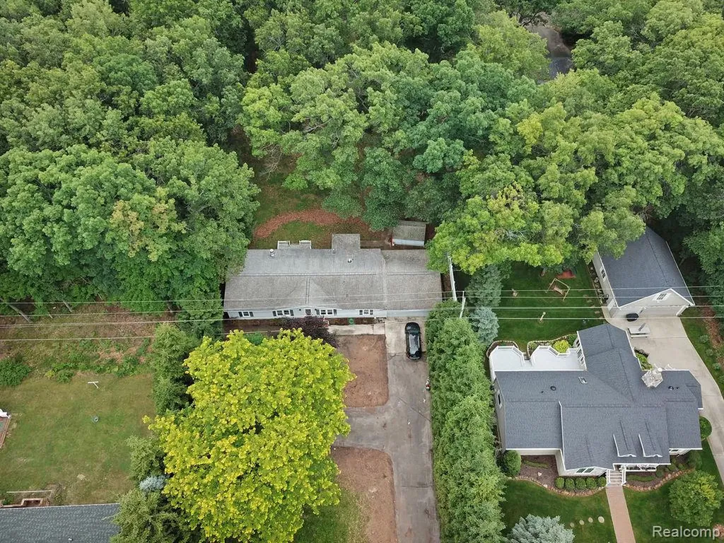 4137 Port Austin Road Lake Township MI 48725
