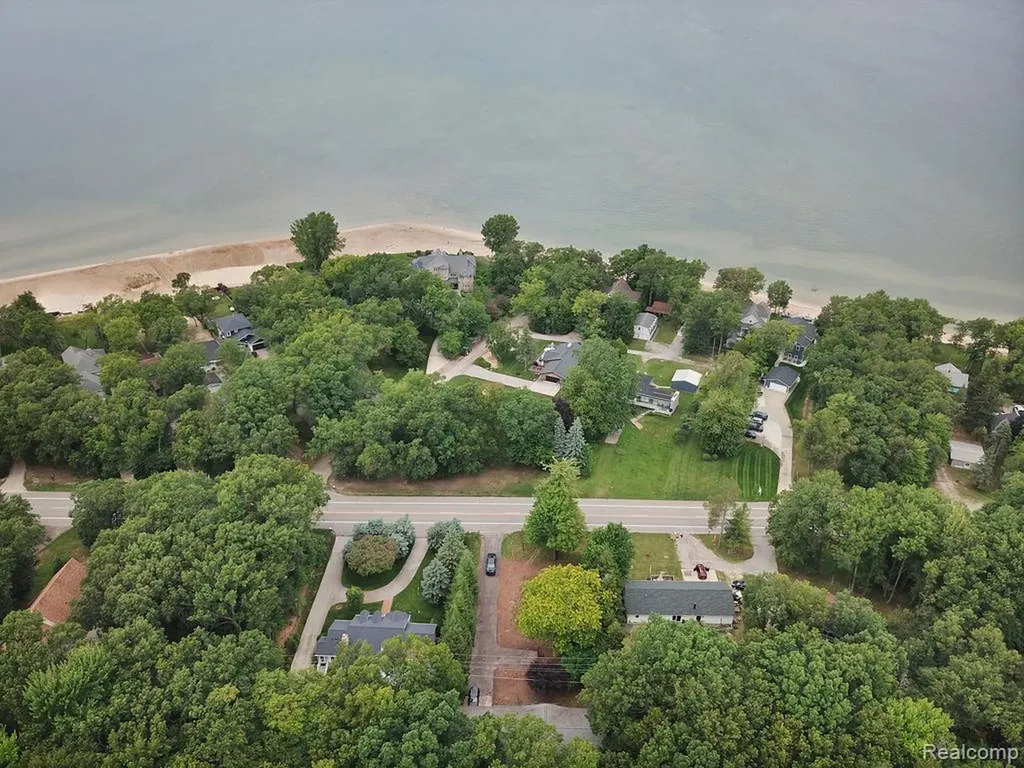 4137 Port Austin Road Lake Township MI 48725