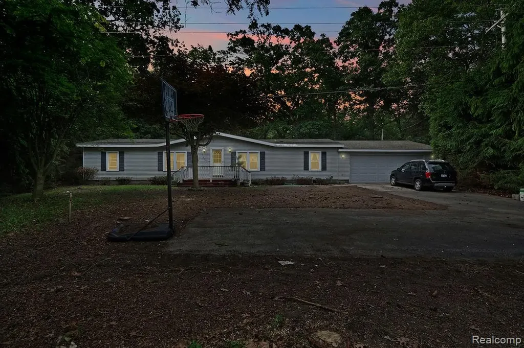 4137 Port Austin Road Lake Township MI 48725