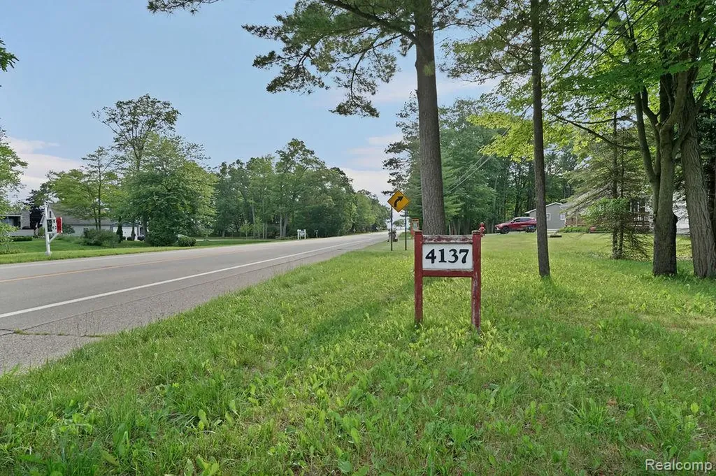4137 Port Austin Road Lake Township MI 48725
