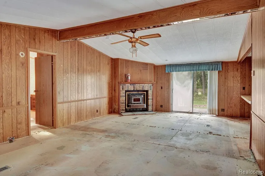 4137 Port Austin Road Lake Township MI 48725
