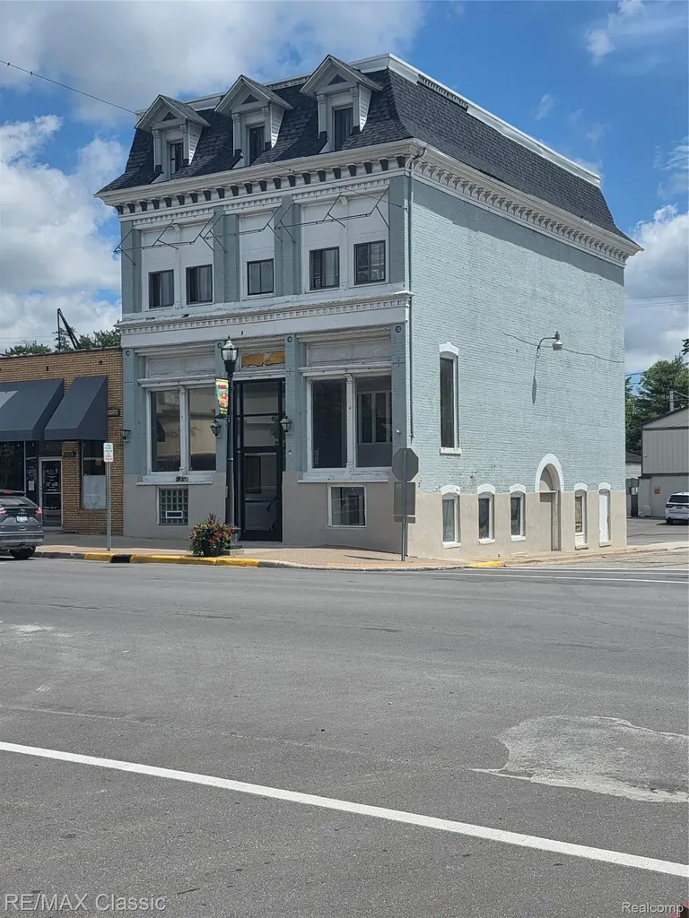 69206 N Main Street Richmond City MI 48062