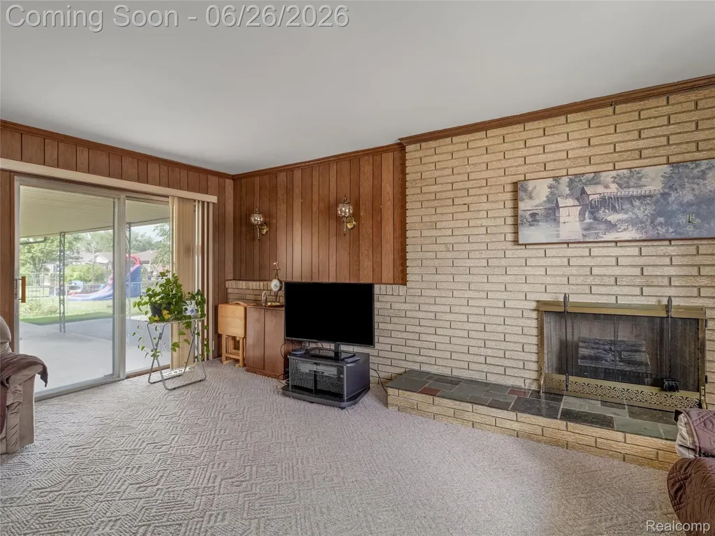 28506 Steele Drive Warren City MI 48088