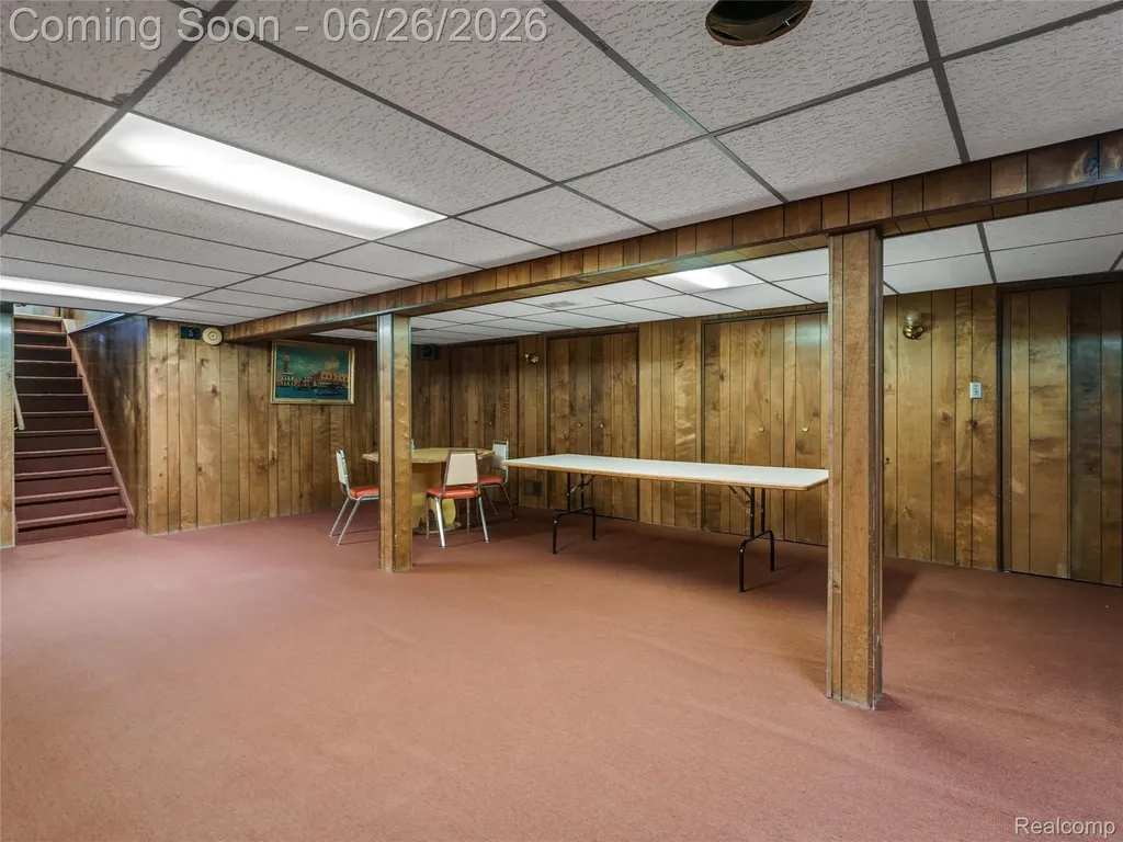 28506 Steele Drive Warren City MI 48088