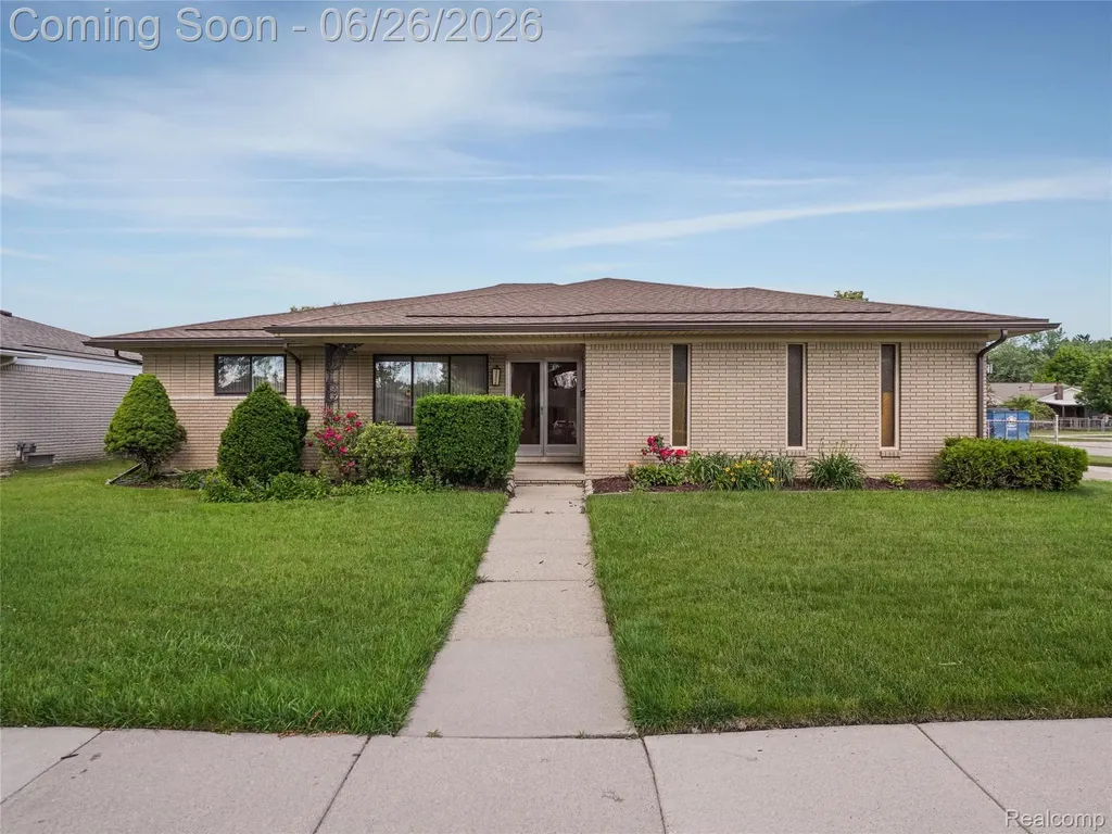 28506 Steele Drive Warren City MI 48088