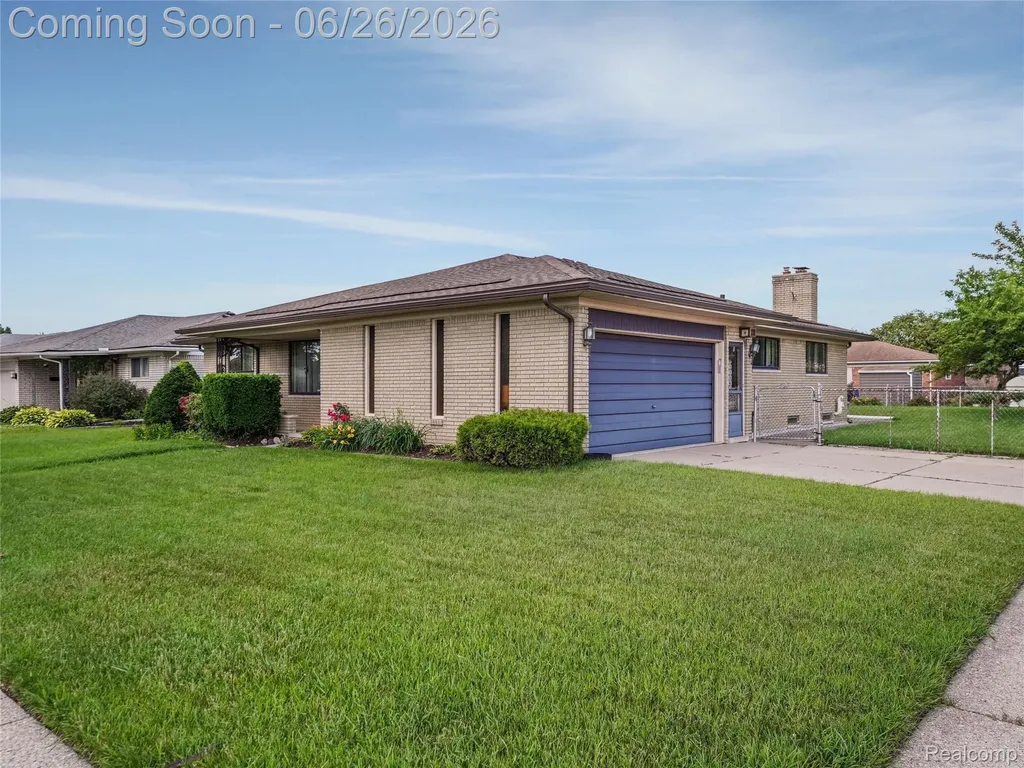 28506 Steele Drive Warren City MI 48088