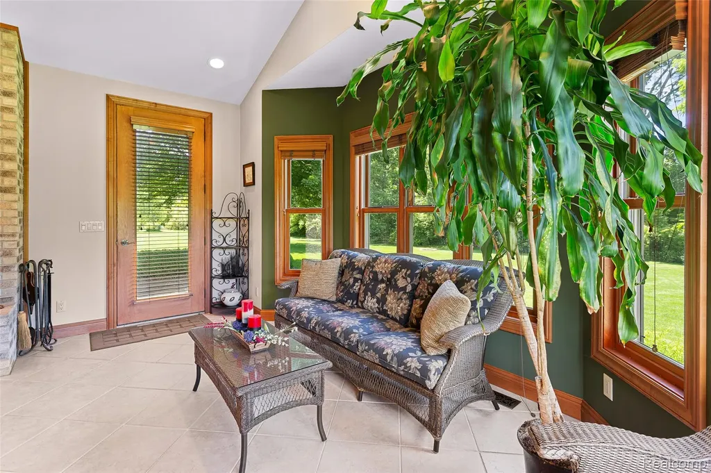 13733 Crooked Creek Lane Ash Township MI 48117