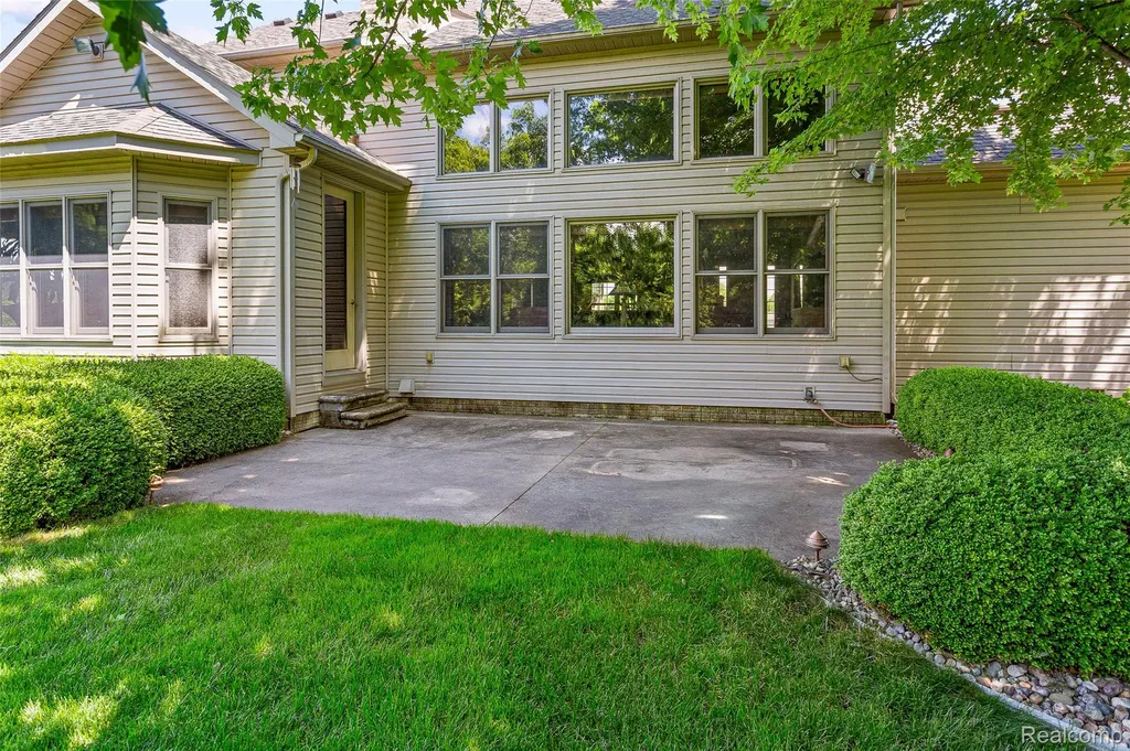 13733 Crooked Creek Lane Ash Township MI 48117