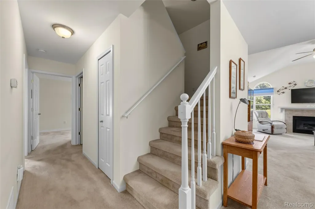 1122 Abbey Court Westland City MI 48185