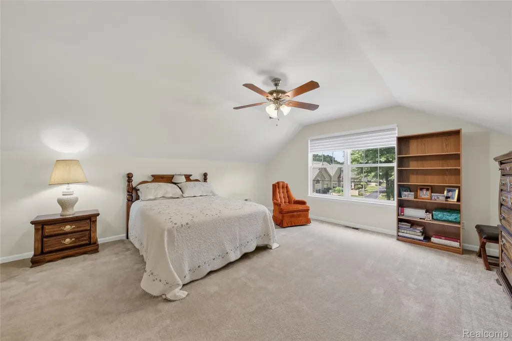 1122 Abbey Court Westland City MI 48185