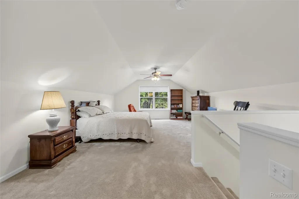 1122 Abbey Court Westland City MI 48185