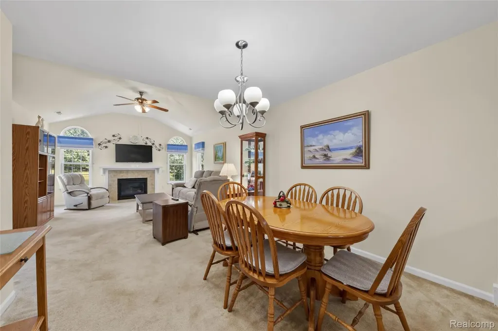 1122 Abbey Court Westland City MI 48185