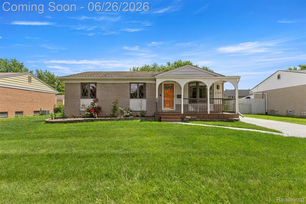 2168 Garry Drive Troy City MI 48083