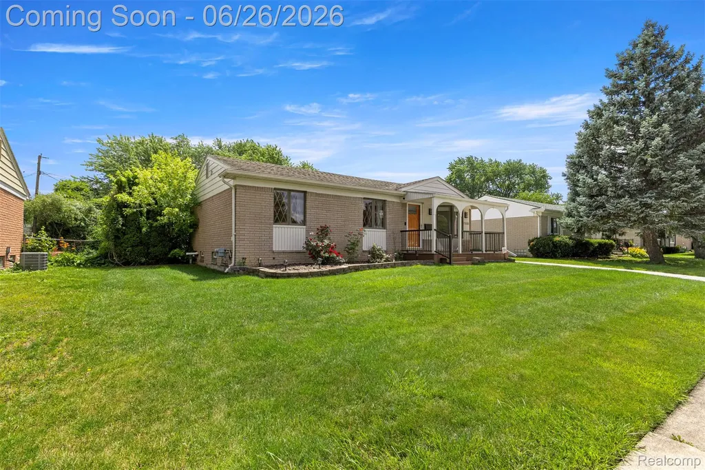 2168 Garry Drive Troy City MI 48083