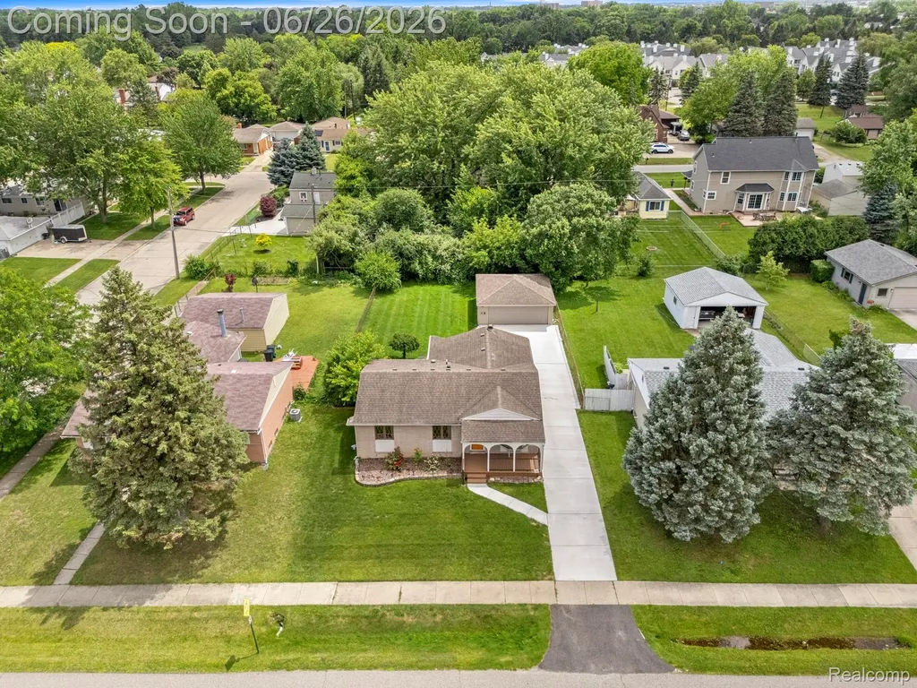 2168 Garry Drive Troy City MI 48083