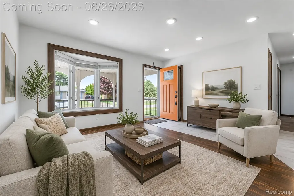 2168 Garry Drive Troy City MI 48083