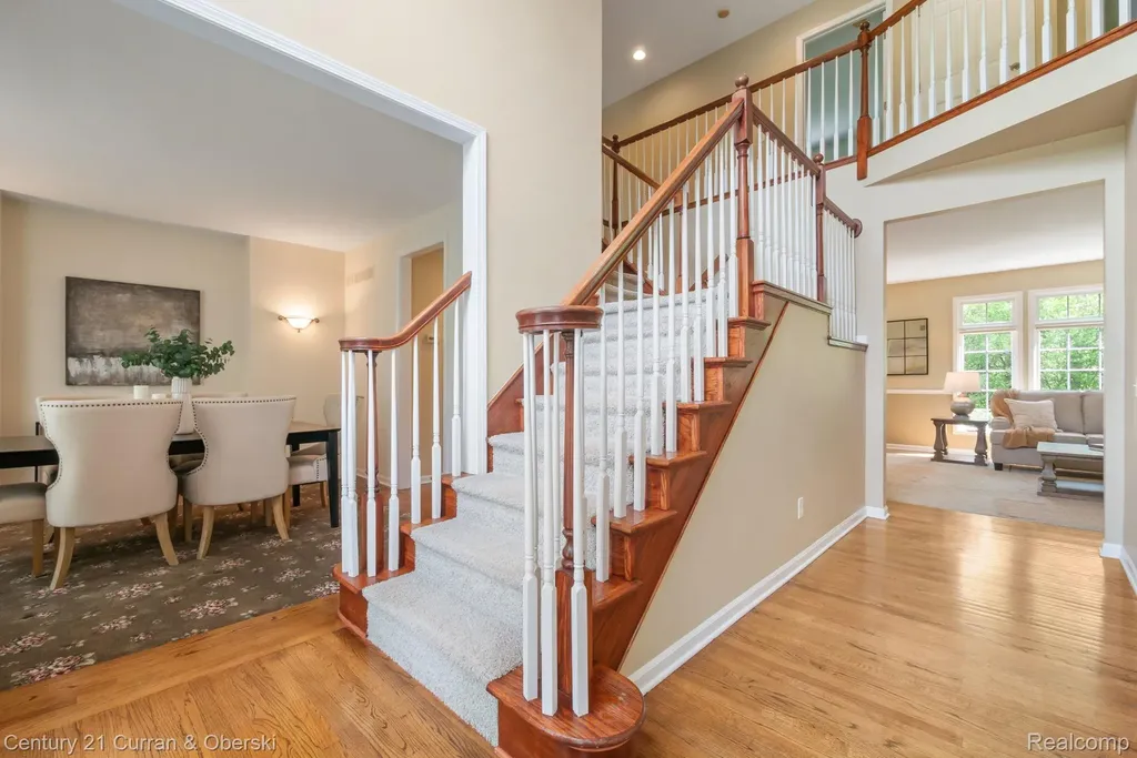 27852 Larson Lane Farmington Hills City MI 48331