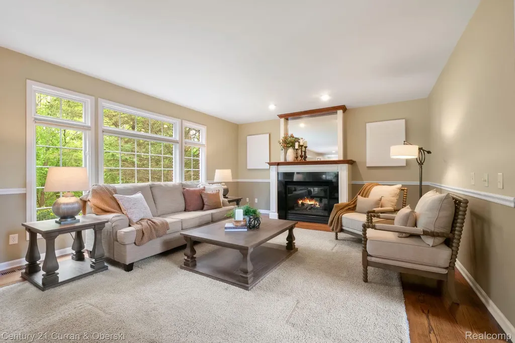 27852 Larson Lane Farmington Hills City MI 48331