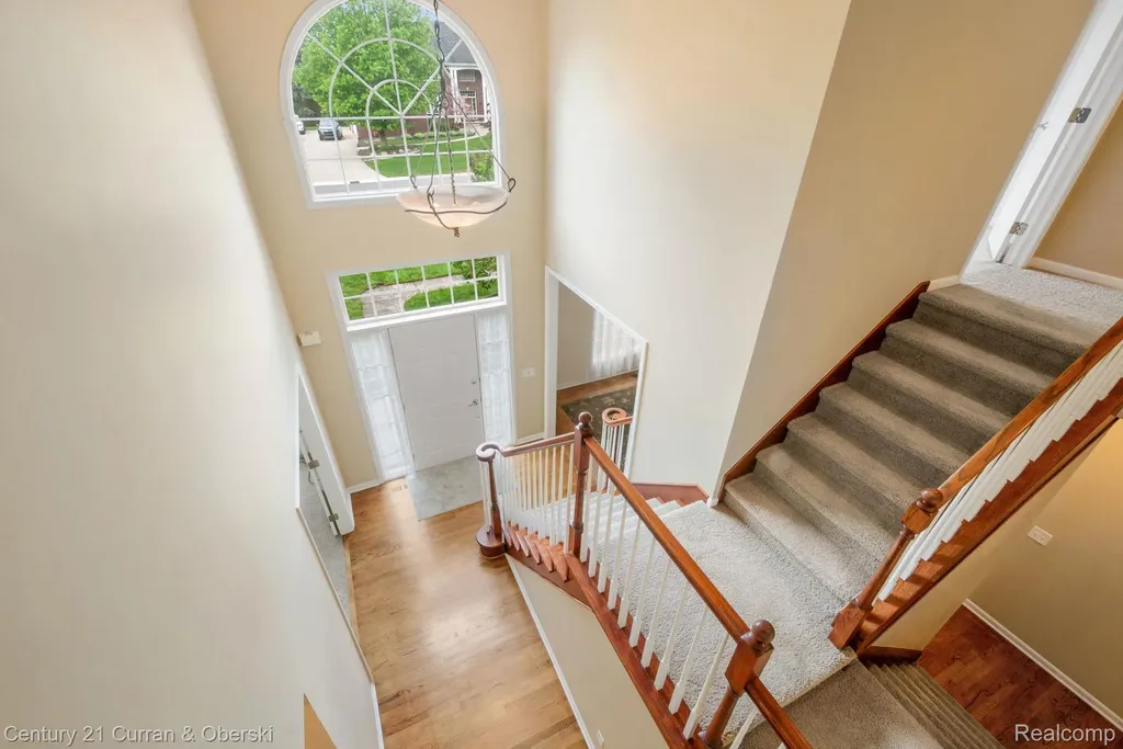 27852 Larson Lane Farmington Hills City MI 48331