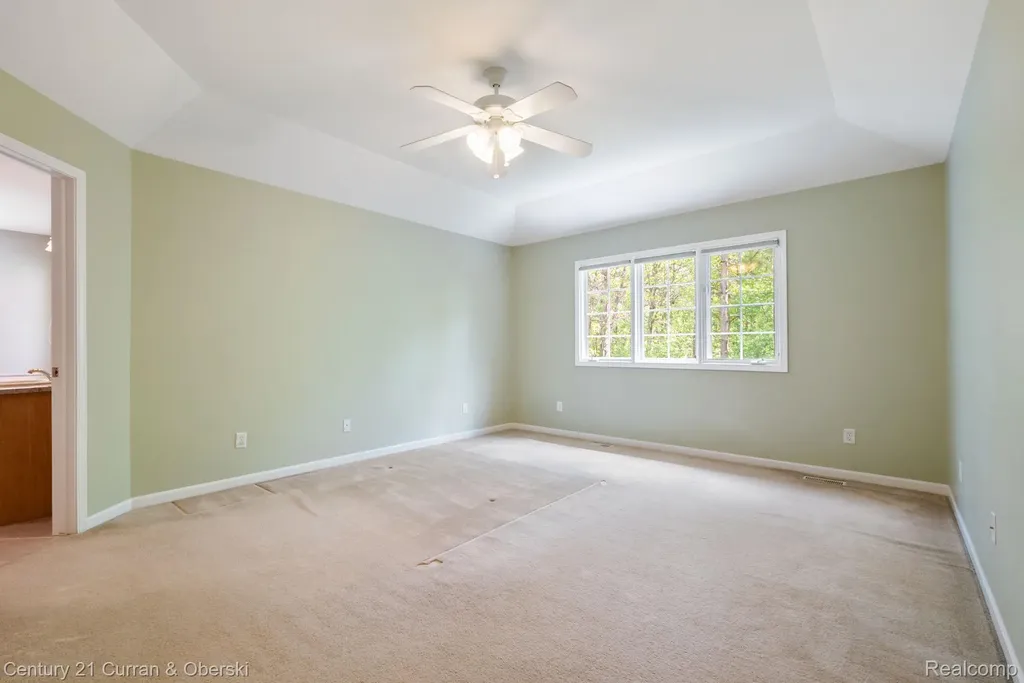 27852 Larson Lane Farmington Hills City MI 48331