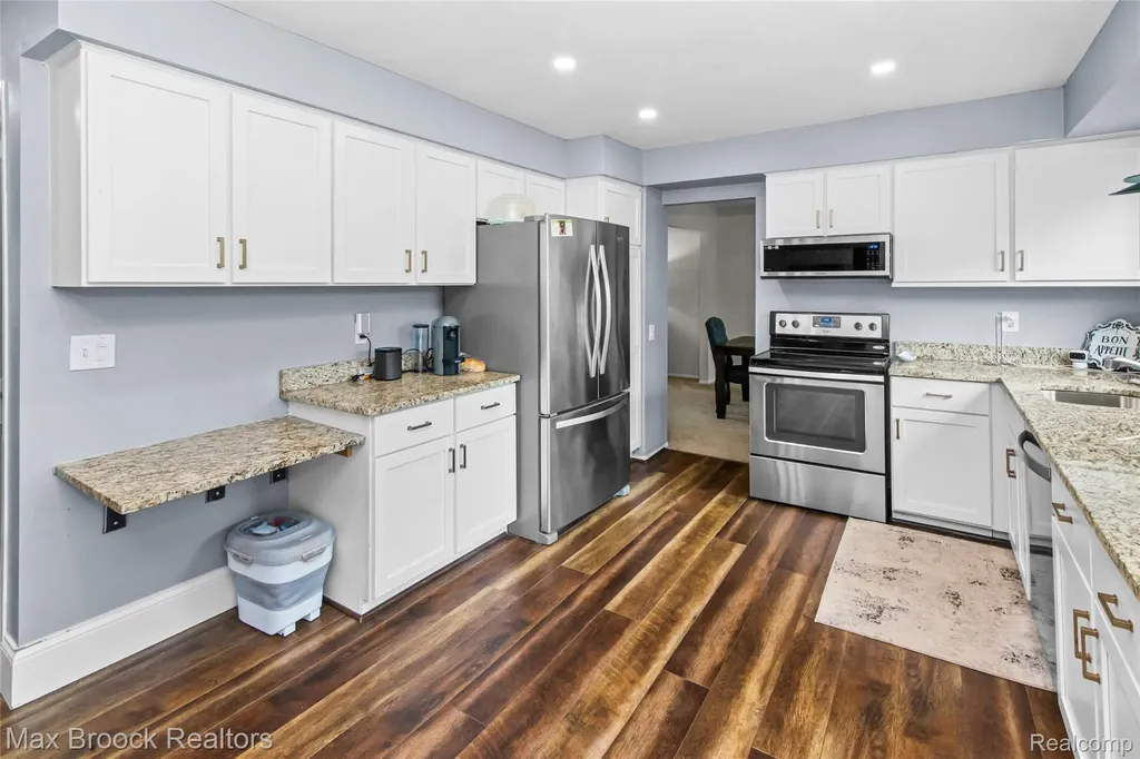 5484 Kingsfield Drive West Bloomfield Charter Township MI 48322