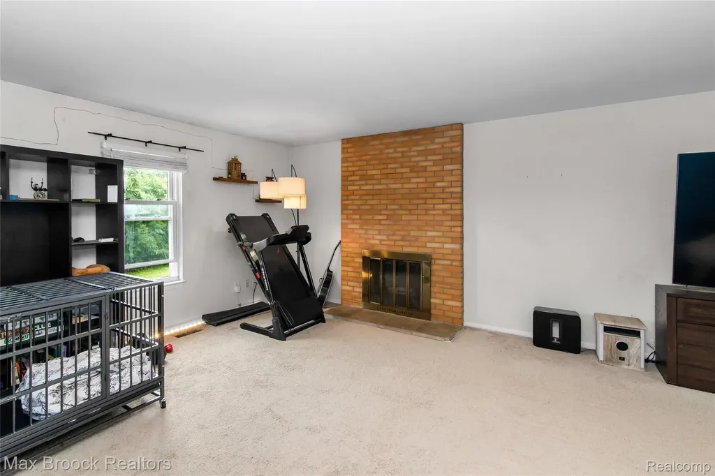 5484 Kingsfield Drive West Bloomfield Charter Township MI 48322