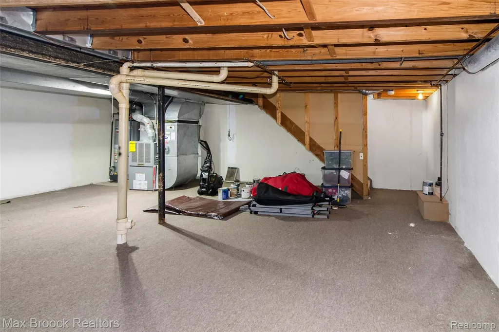 5484 Kingsfield Drive West Bloomfield Charter Township MI 48322