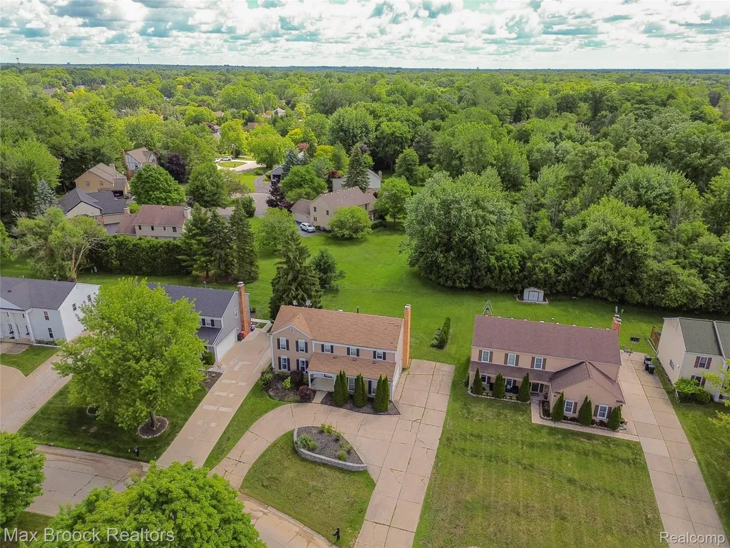 5484 Kingsfield Drive West Bloomfield Charter Township MI 48322