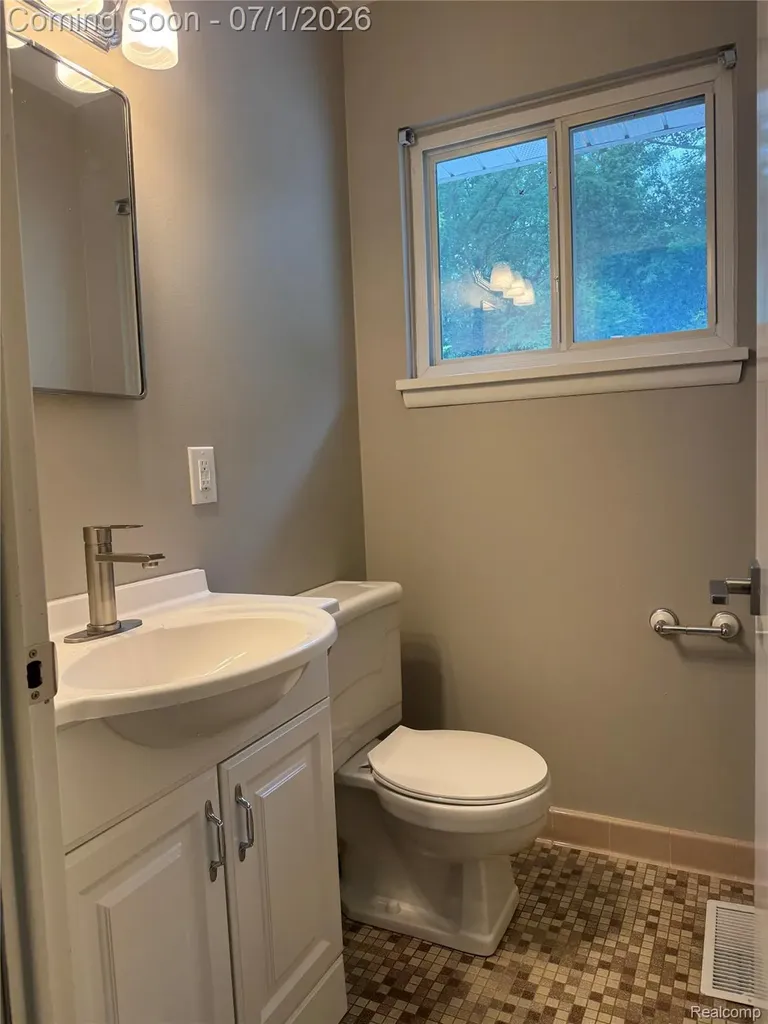 1103 Ravenwood Street Ann Arbor City MI 48103